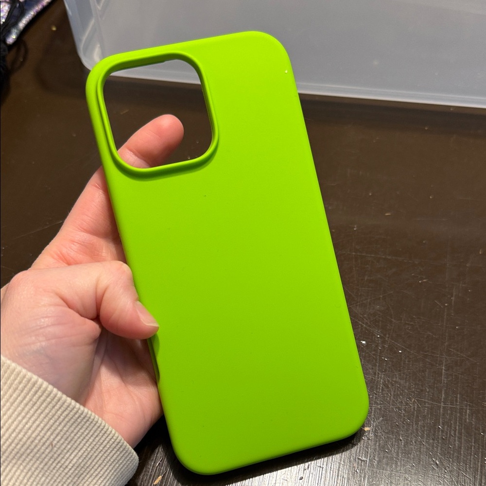 Green Phone Case iPhone 16 pro max